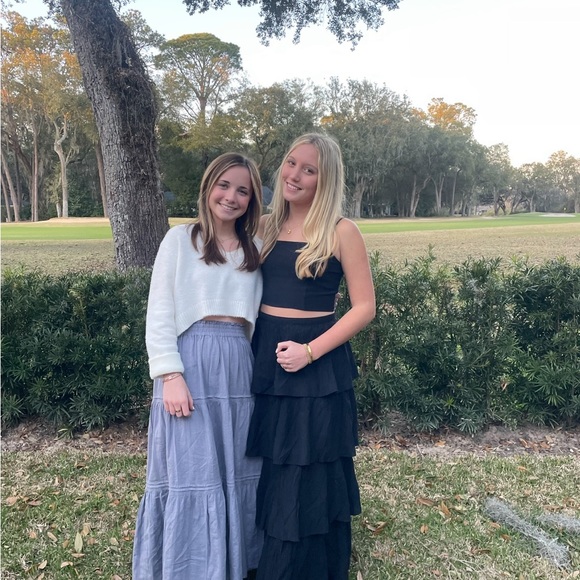 Meet your Posher, Madison - Picture 1 of 1